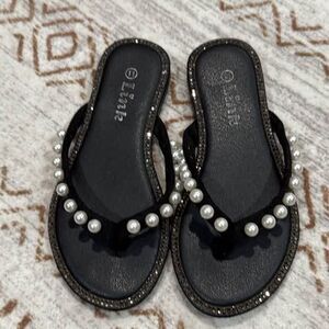 Link Pearl Embellished Flip Flop Sandals